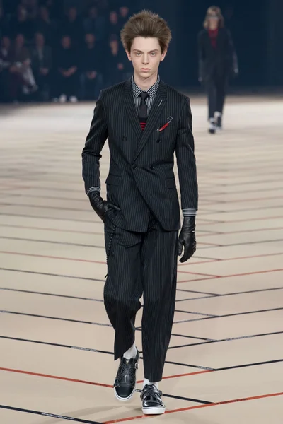 Look 2